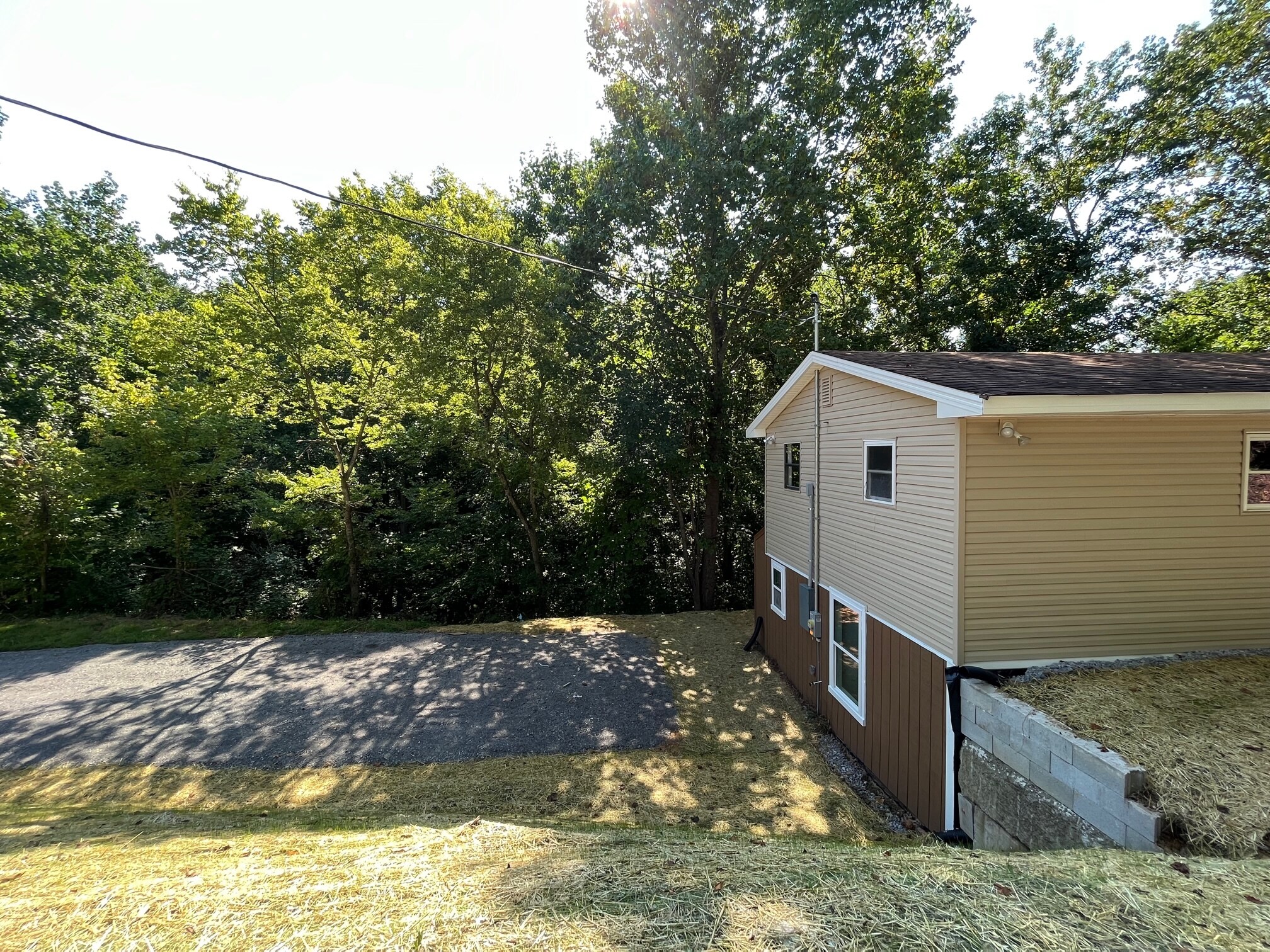 Building Photo - 718 Mount Vernon Rd