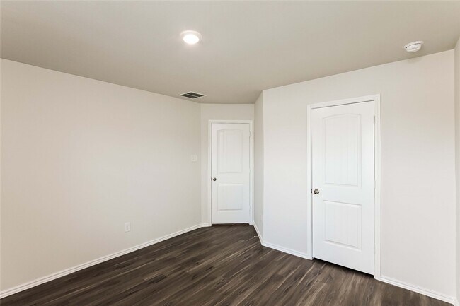 Building Photo - 18546 Boomi Ravine Trl