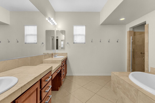 Building Photo - 81636 Rancho Santana Dr