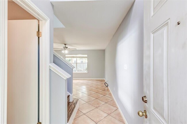 Building Photo - 1709 Windy Park Cir