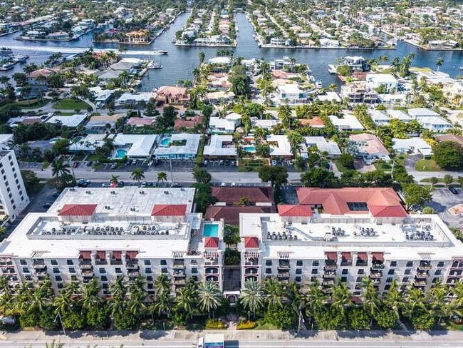 Building Photo - 2401 N Ocean Blvd