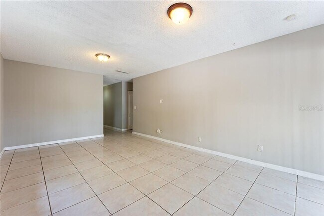 Building Photo - 6345 Newtown Cir