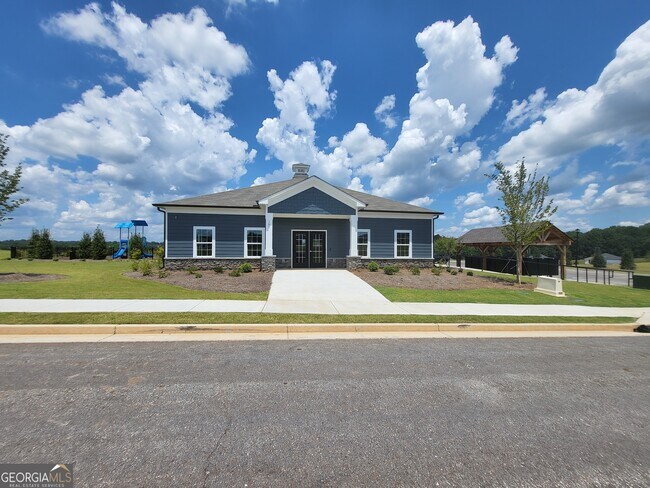 Building Photo - 250 Sope Crk Cir
