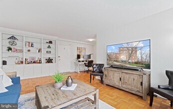 Building Photo - 4100 W St NW