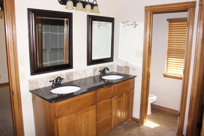 Building Photo - GREAT HOME IN THE EISENHOWER VILLAGE AREA!!