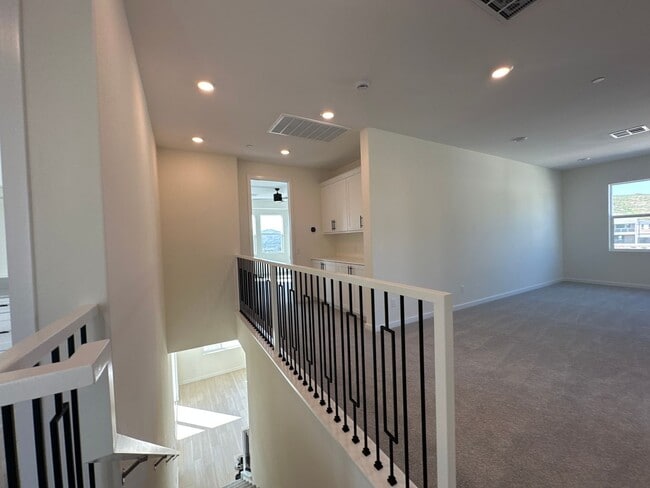 Building Photo - Have you outgrown the noise and the traffi...