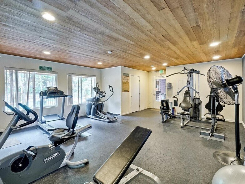 Gym - 684 Teatree Ct