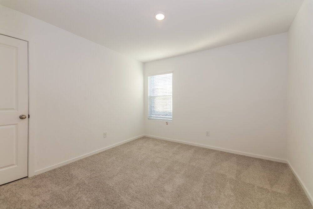 Building Photo - 140 Glenwood Dr