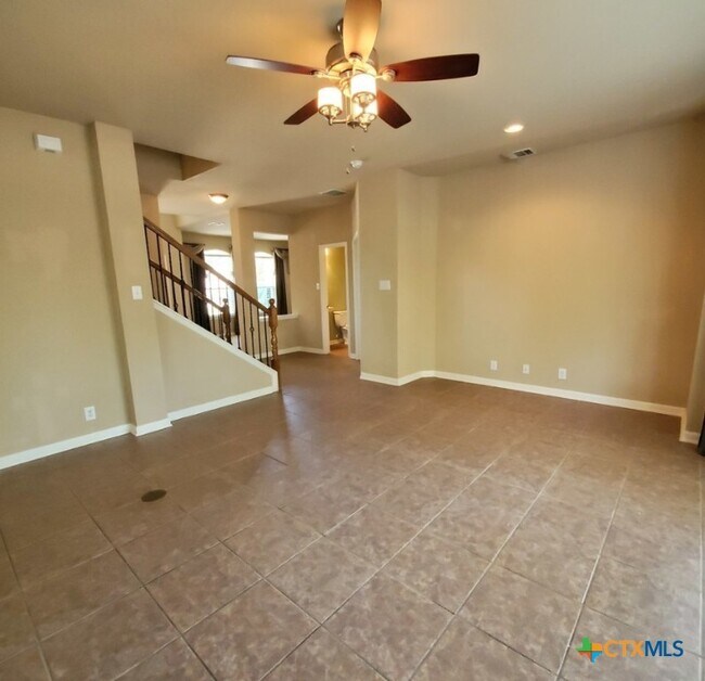 Building Photo - 310 Royal Troon Dr