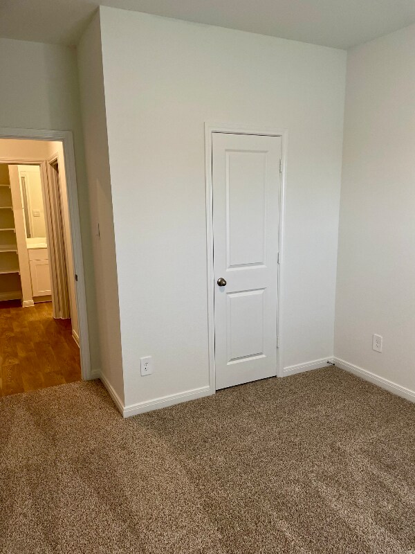 Building Photo - 270 Yosemite Dr