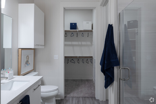 1BR, 1BA - 726SF - Camden RiNo