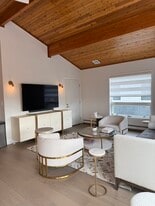 Building Photo - 490 Undercliff Ave