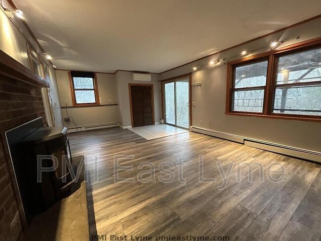 Building Photo - 270 Lambtown Rd