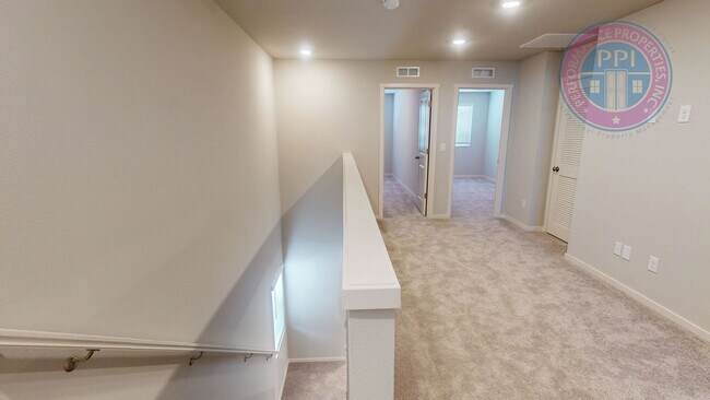 Building Photo - New Construction, Spring Creek / Stylish T...
