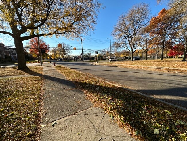 Neff_Charlevoix - 645 Neff Rd