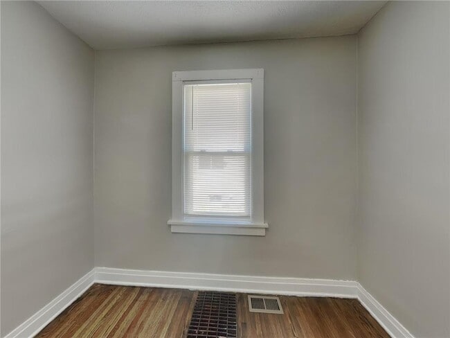 Building Photo - 3820 Jackson St NE