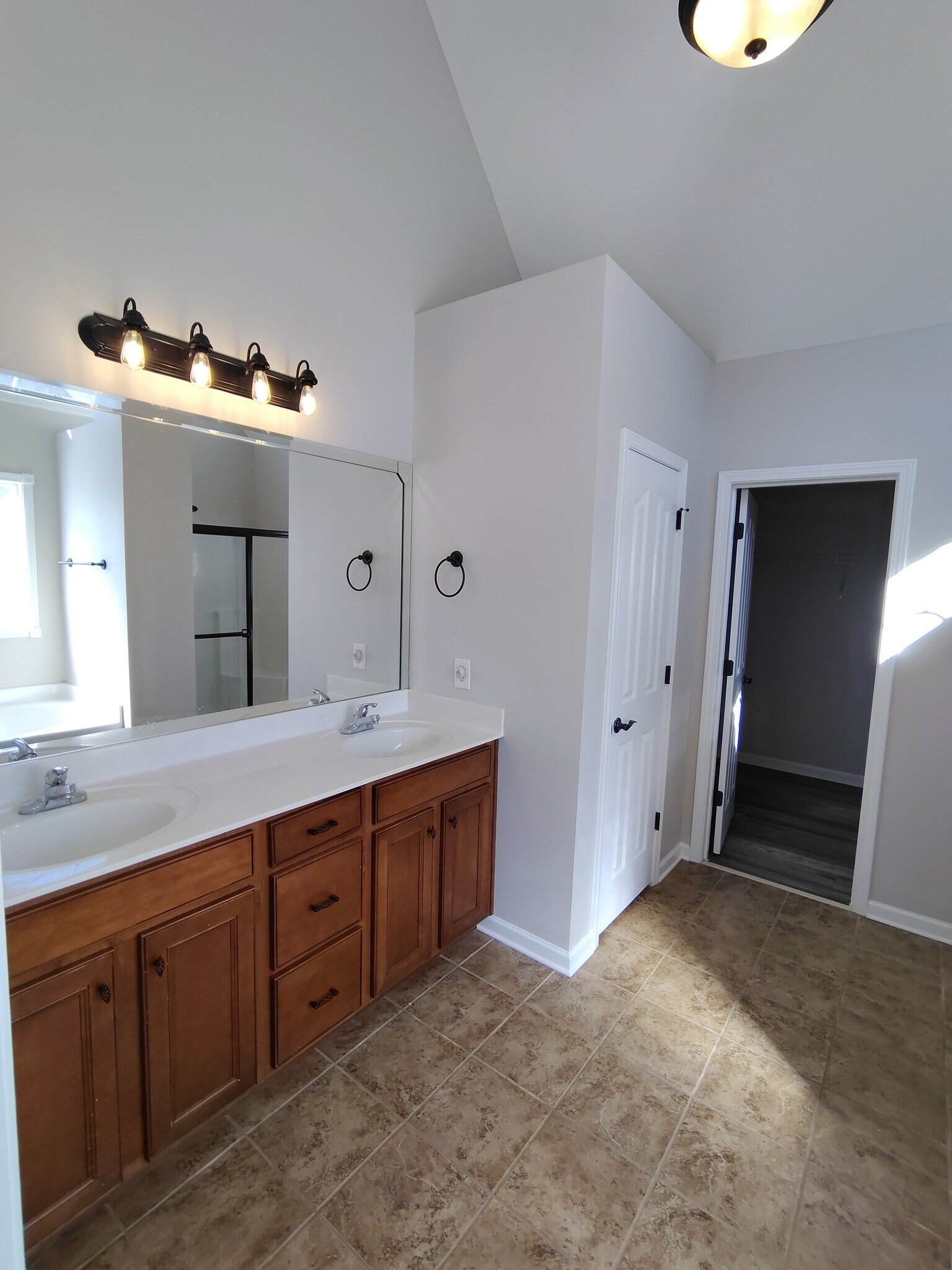 Building Photo - 110 Ruland Cir