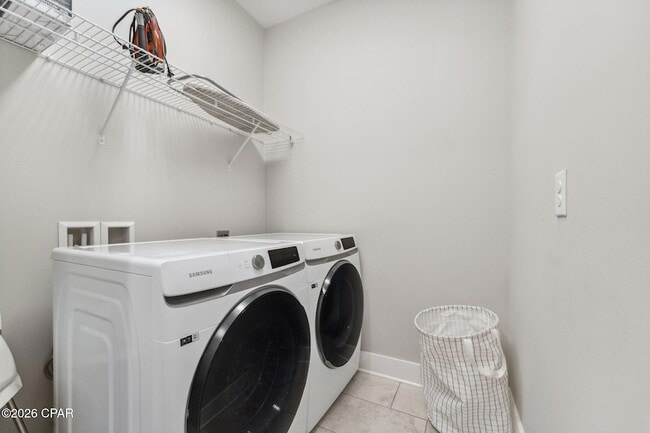 Building Photo - 712 Landing Cir