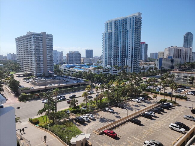 Building Photo - 1980 S Ocean Dr