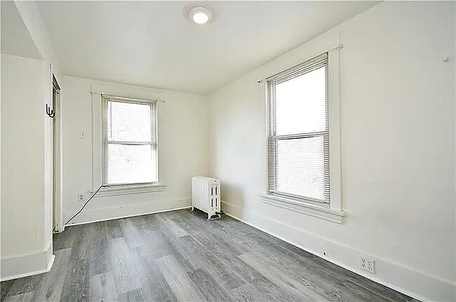 Building Photo - 424 Wilson Ave