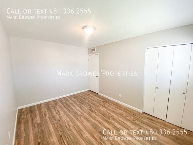 Building Photo - 1519 E Laguna Dr