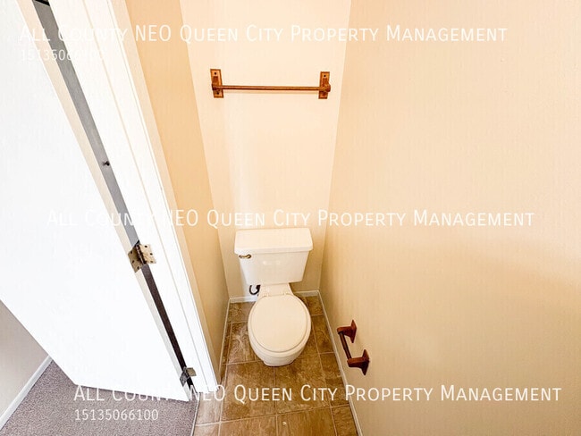 Building Photo - 2745 Brookshire Ln