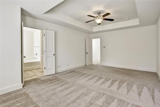 Building Photo - 2240 Mulsanne Dr