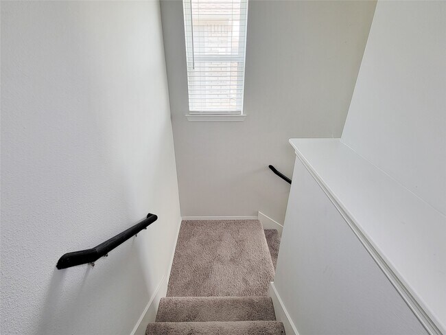Building Photo - 23330 Kinsfolk Dr