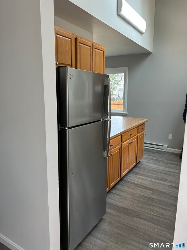 Building Photo - 7 Linden Pl