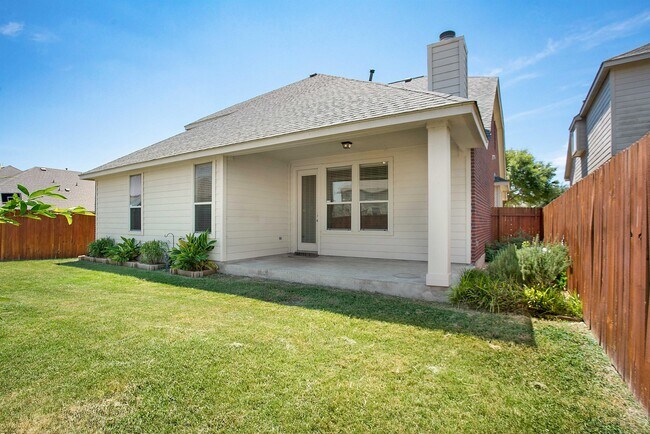 Building Photo - 2824 Mission Tejas Dr