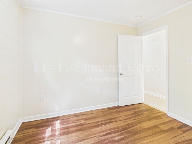 Building Photo - 923 N 20th St