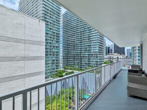 Building Photo - 1250 S Miami Ave