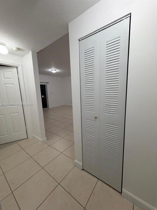 Building Photo - 1300 NE 109th St