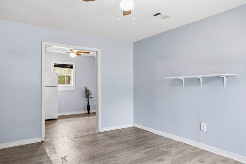 Building Photo - 205 Cunningham Dr