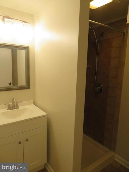 Building Photo - 9150 Lambskin Ln