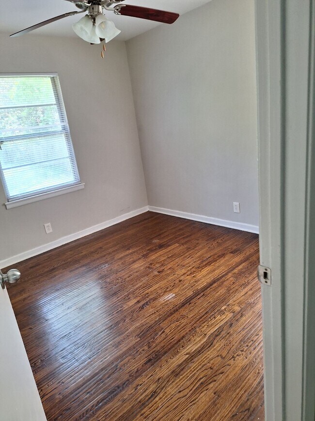 Building Photo - 508 Souder Dr