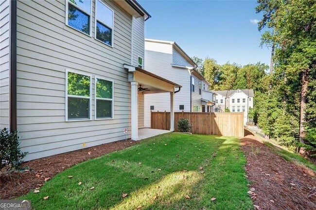 Building Photo - 608 Avondale Pk Cir