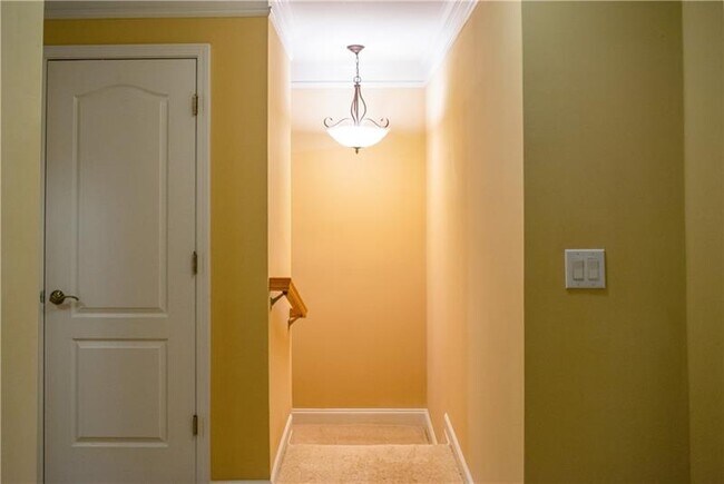 Building Photo - 2627 Gadsen