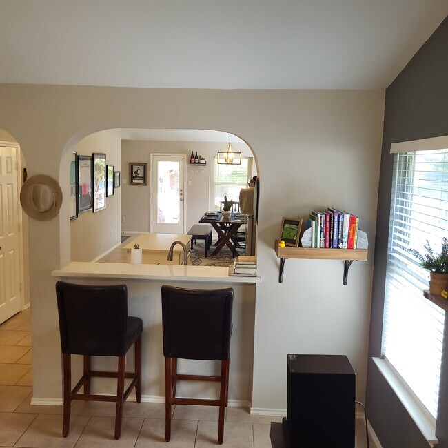 Building Photo - 1021 Rawhide Trl