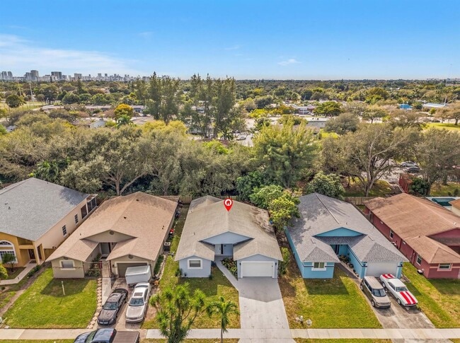 Building Photo - 2444 Raleigh St