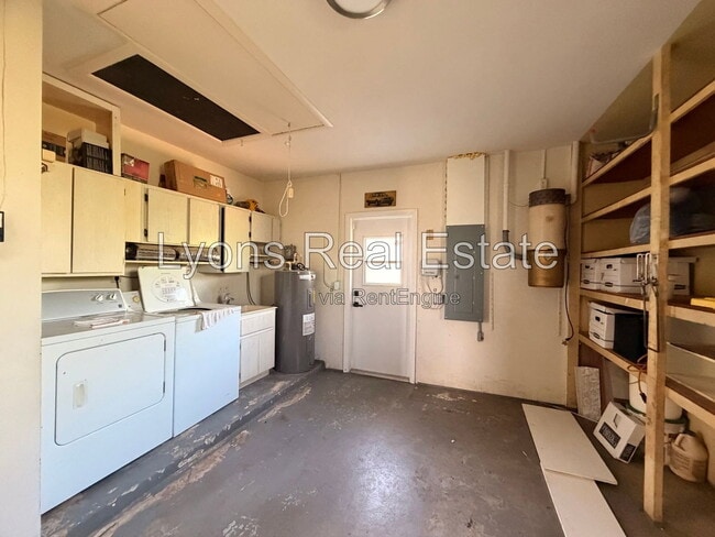 Building Photo - 334 SE 47th Terrace