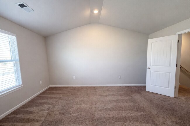 Building Photo - 1408 Nia Rd