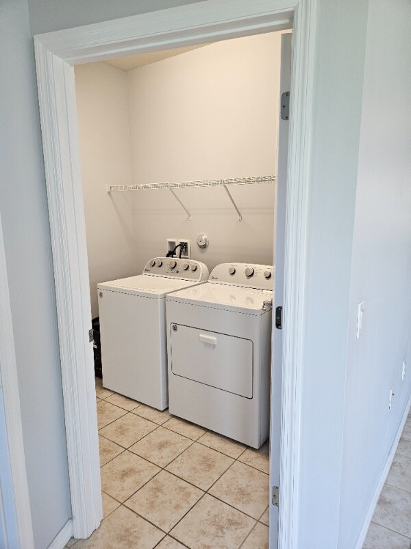 Building Photo - 250 Provence Pl