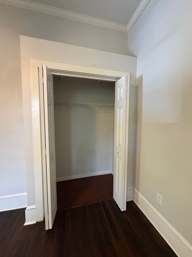 Building Photo - North AVL - Updated Spacious 2/2 Home