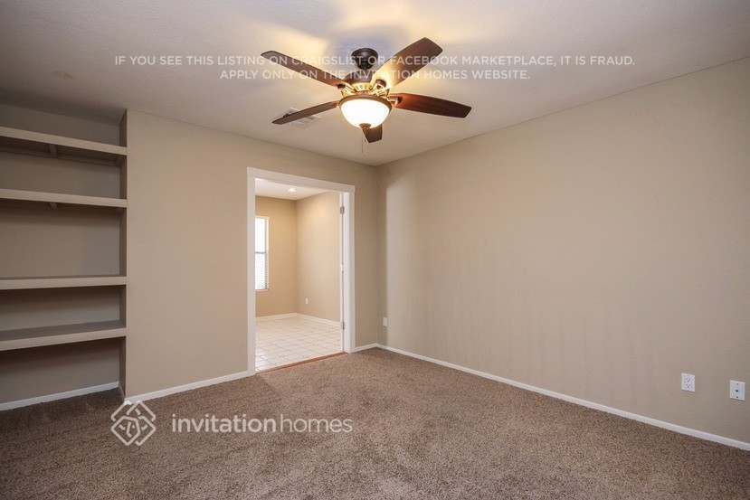 Building Photo - 3861 W Ivanhoe St