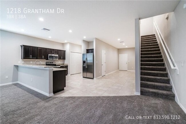 Building Photo - 1218 Grantham Dr