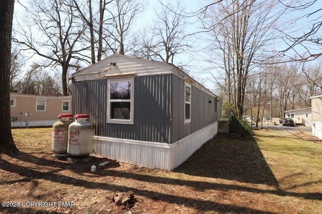 Building Photo - 238 Birchwood Ln