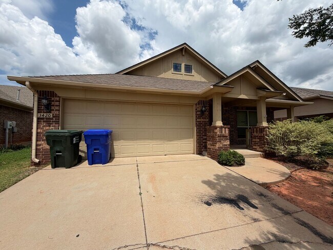 Building Photo - Beautiful and Cozy 3bed/2bath with an Office Available in North Norman!
