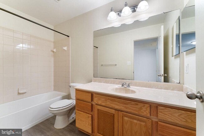 Building Photo - 15622 Gilpin Mews Ln