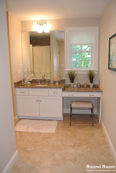 Building Photo - 3 Hickory Rd